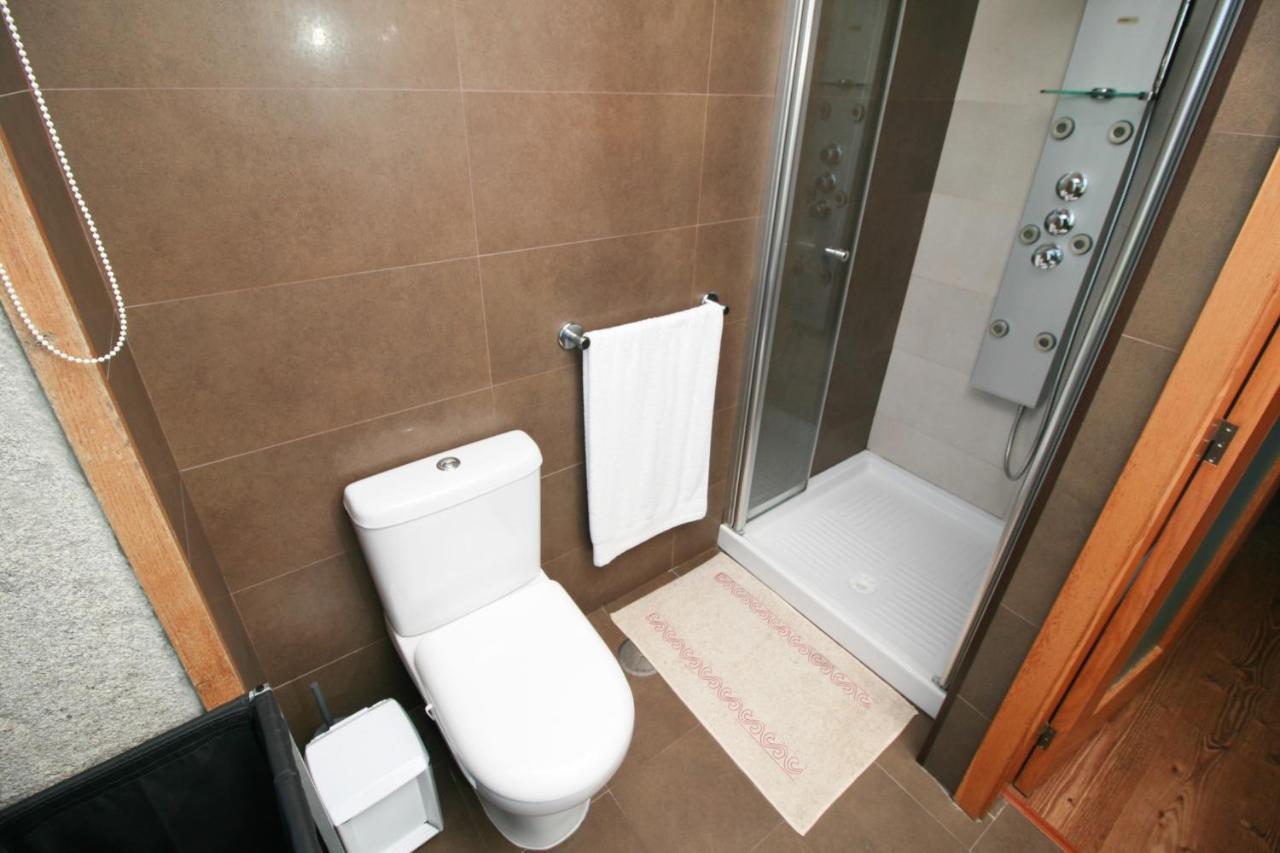 Гостевой дом Dias House Виана-ду-Каштелу Экстерьер фото